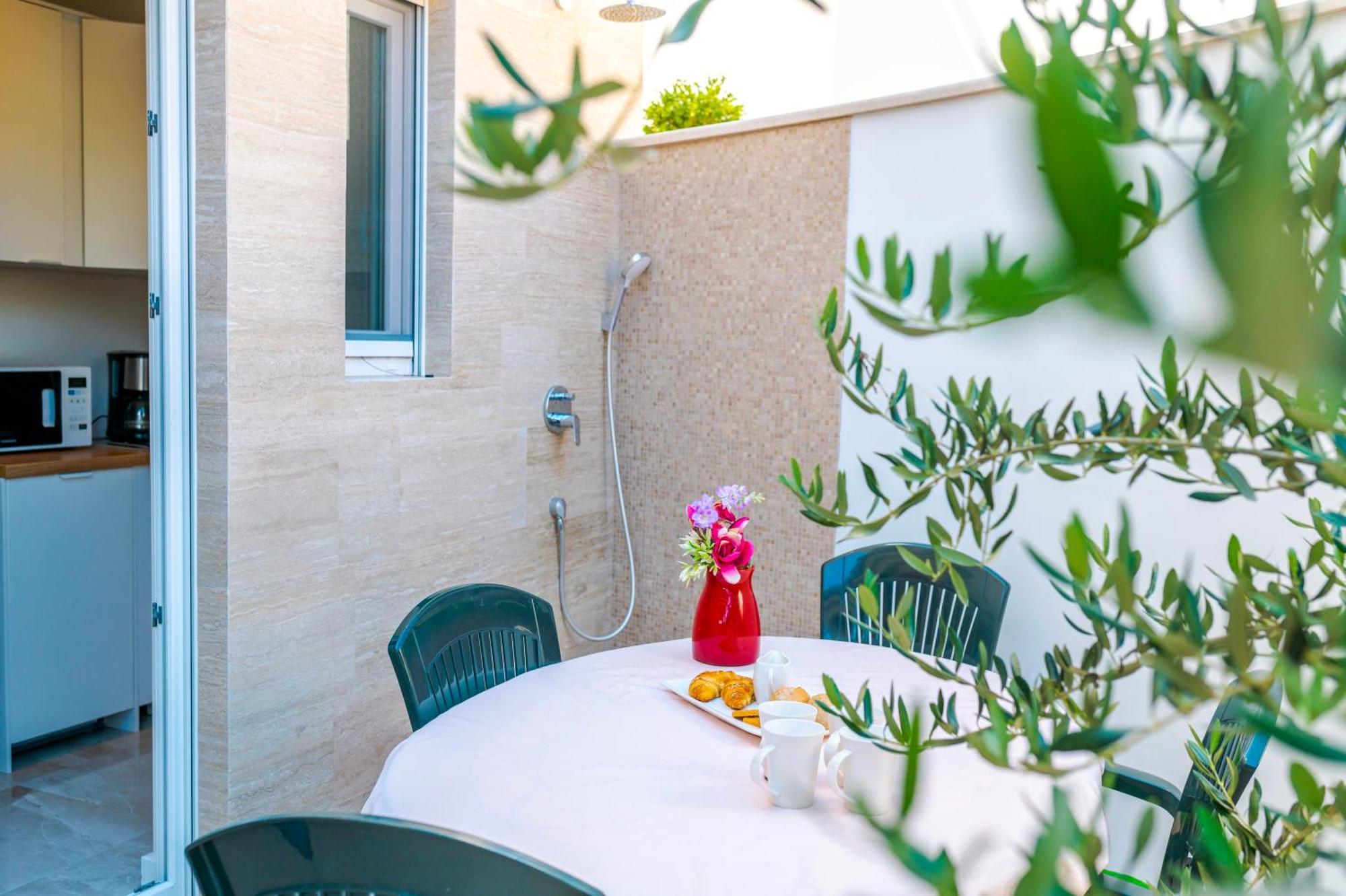 Apartment Bilice Beach エクステリア 写真