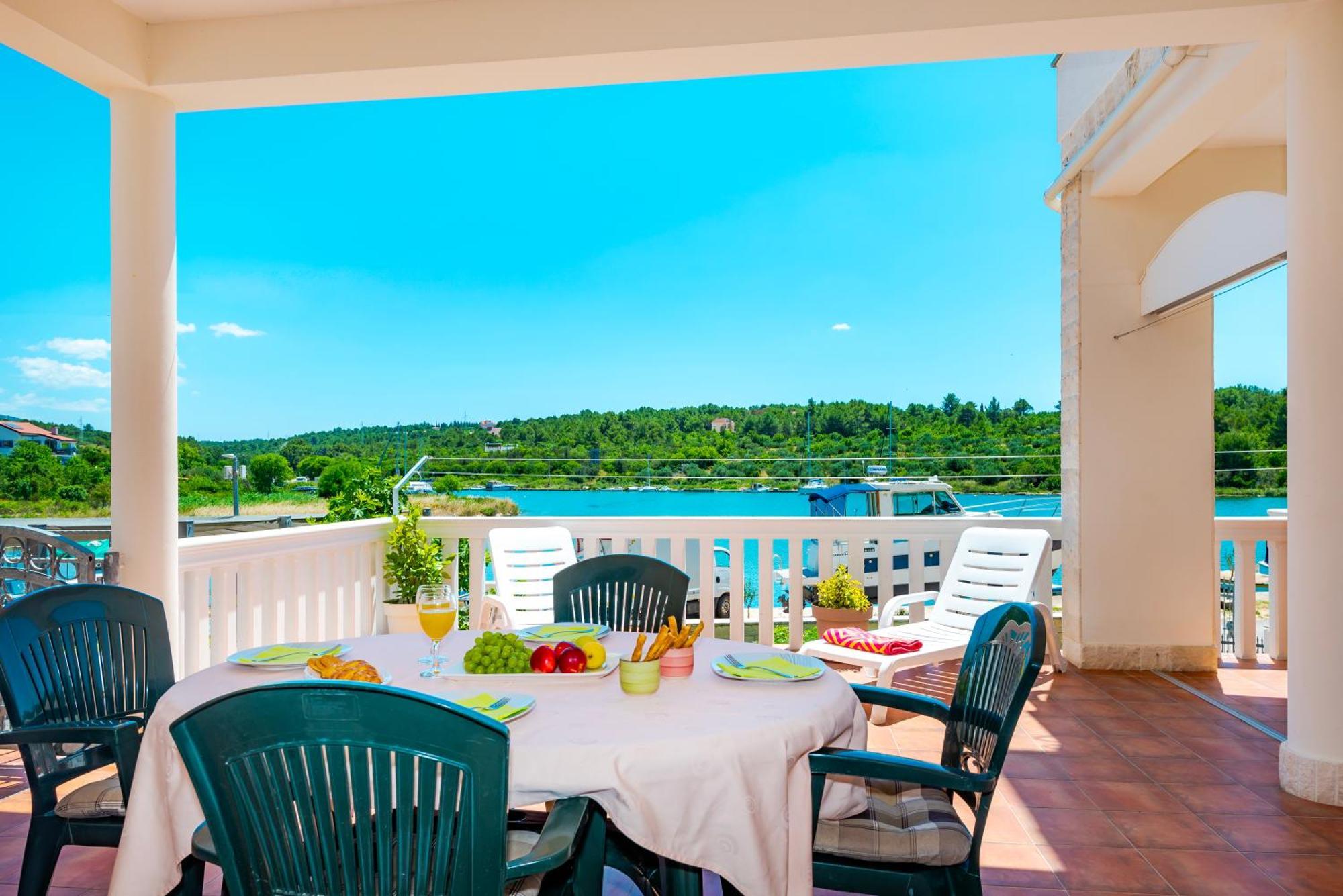 Apartment Bilice Beach エクステリア 写真