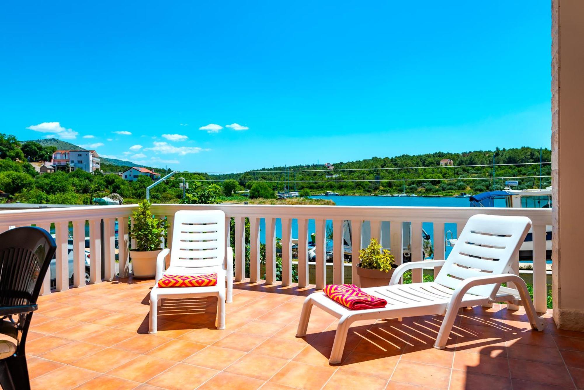 Apartment Bilice Beach エクステリア 写真